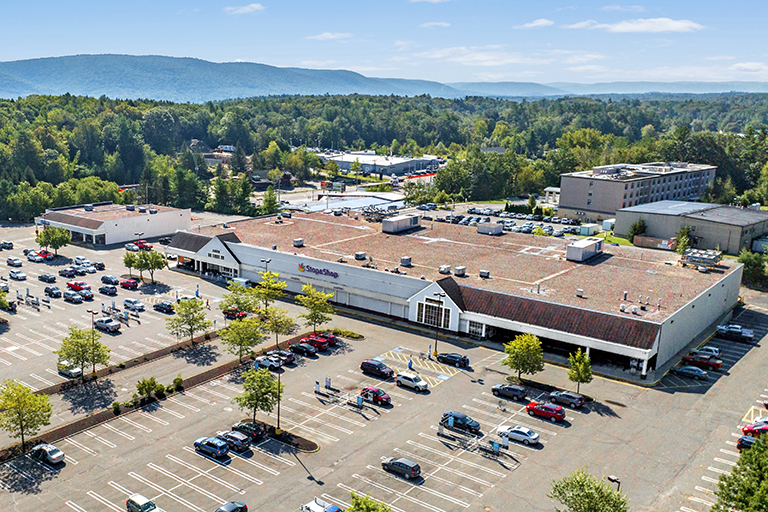 Stop & Shop Plaza - Horvath & Tremblay